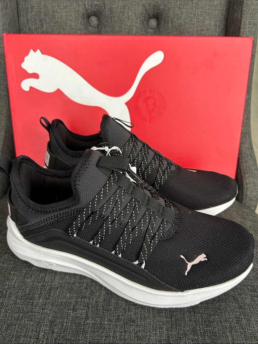 NEW 🆕 Puma Women’s Running Shoes SoftRide all day cushioning size 9 / with box